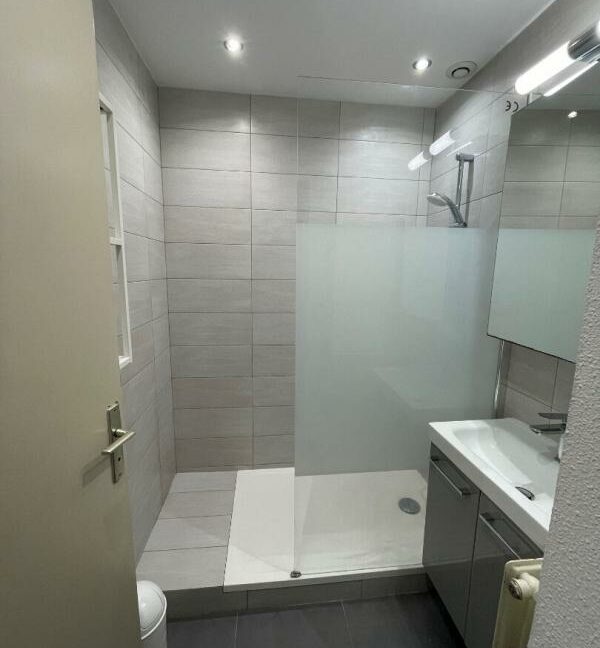 91DIN-04112025-033606-7