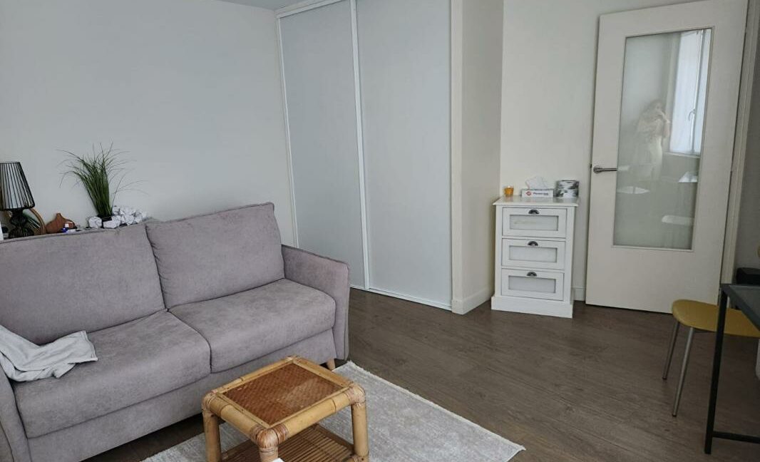 1FRLB-04122025-022018-3