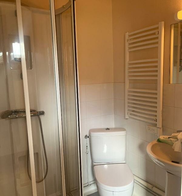 8MICH-05122025-014954-3