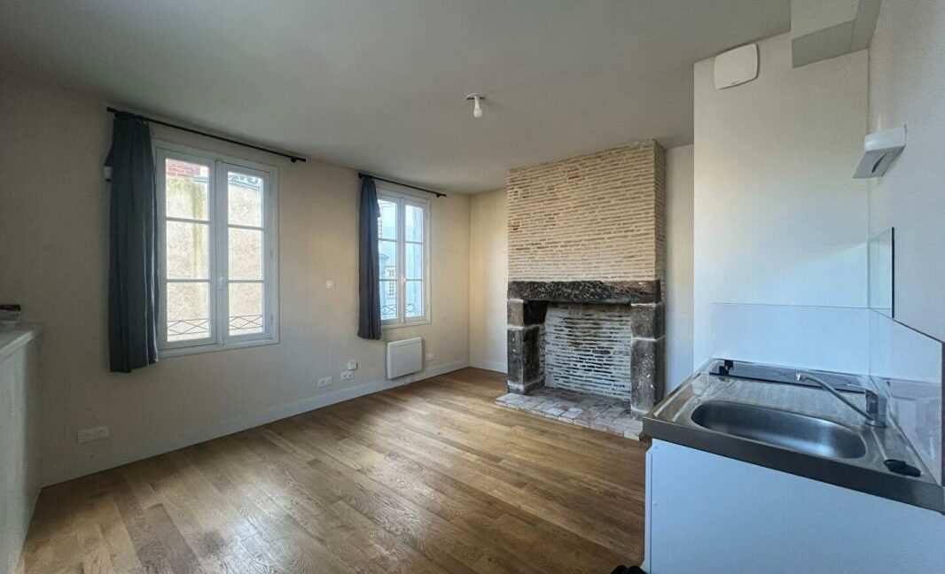 5LETA-01022026-014959