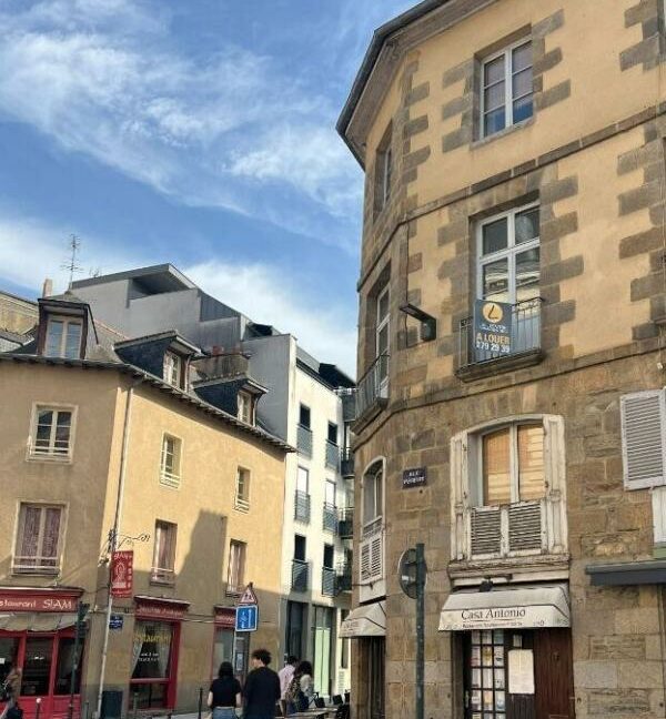 42VASS-11042026-015237-2