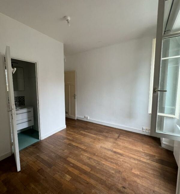 10ROU-05052026-014818-2